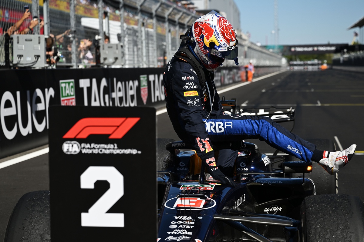 Red Bull says handing back positions did not cost Verstappen Spanish GP win