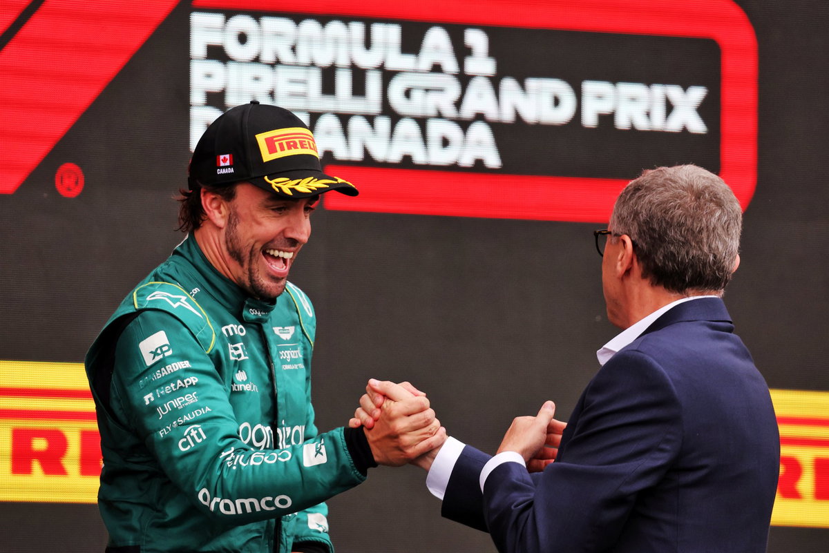“We need heroes” - F1 boss urges Fernando Alonso to stay after Barcelona retirement hints