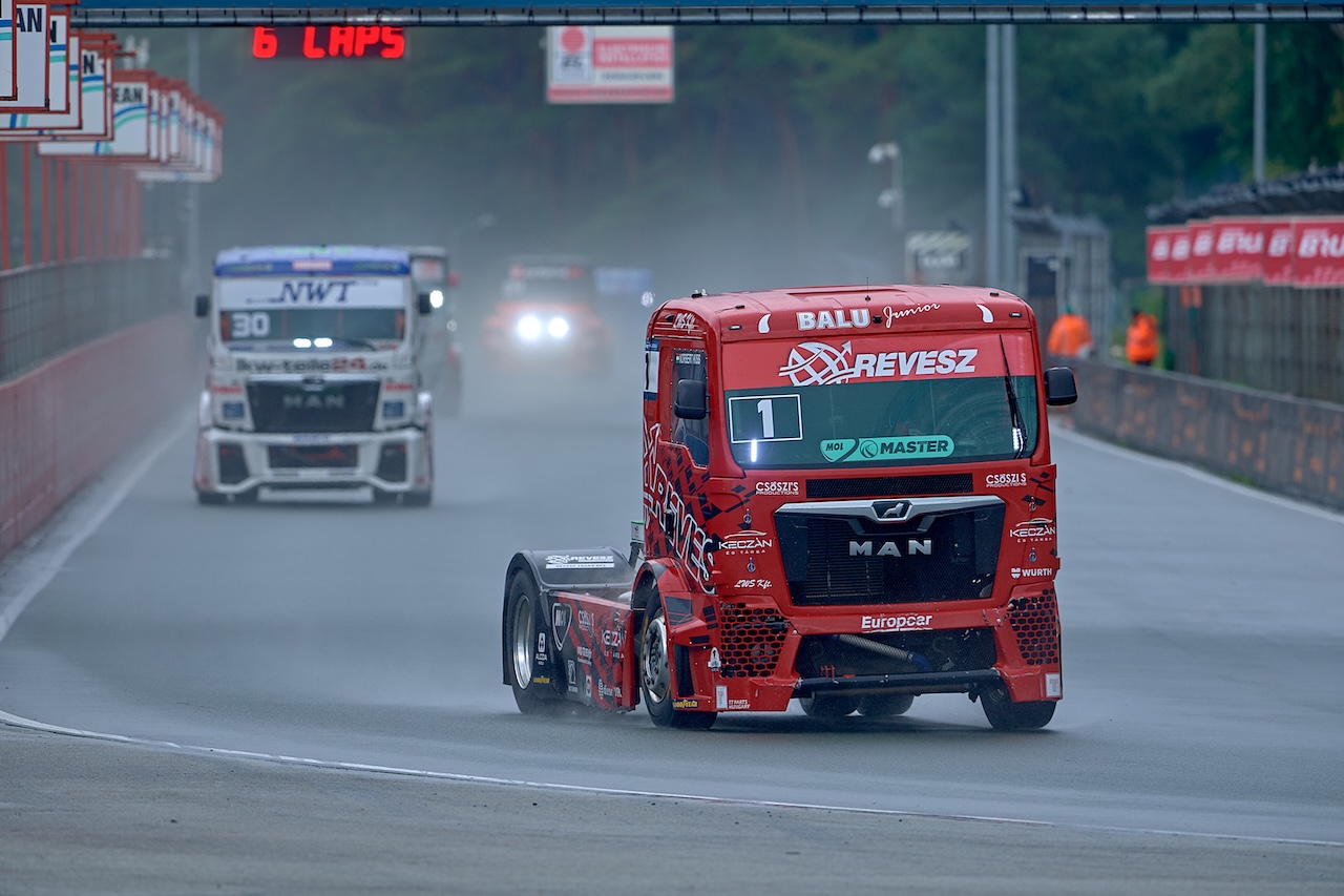 Goodyear FIA ETRC Zolder raceday two round-up: Kiss shines in the Belgian rain with epic victory double