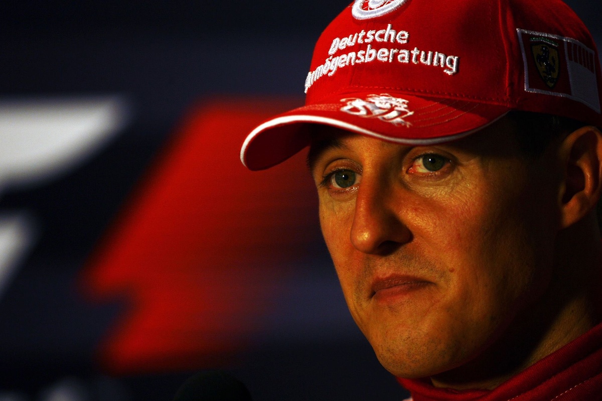 Michael Schumacher announced Formula 1 retirement after 2006 Italian Grand Prix