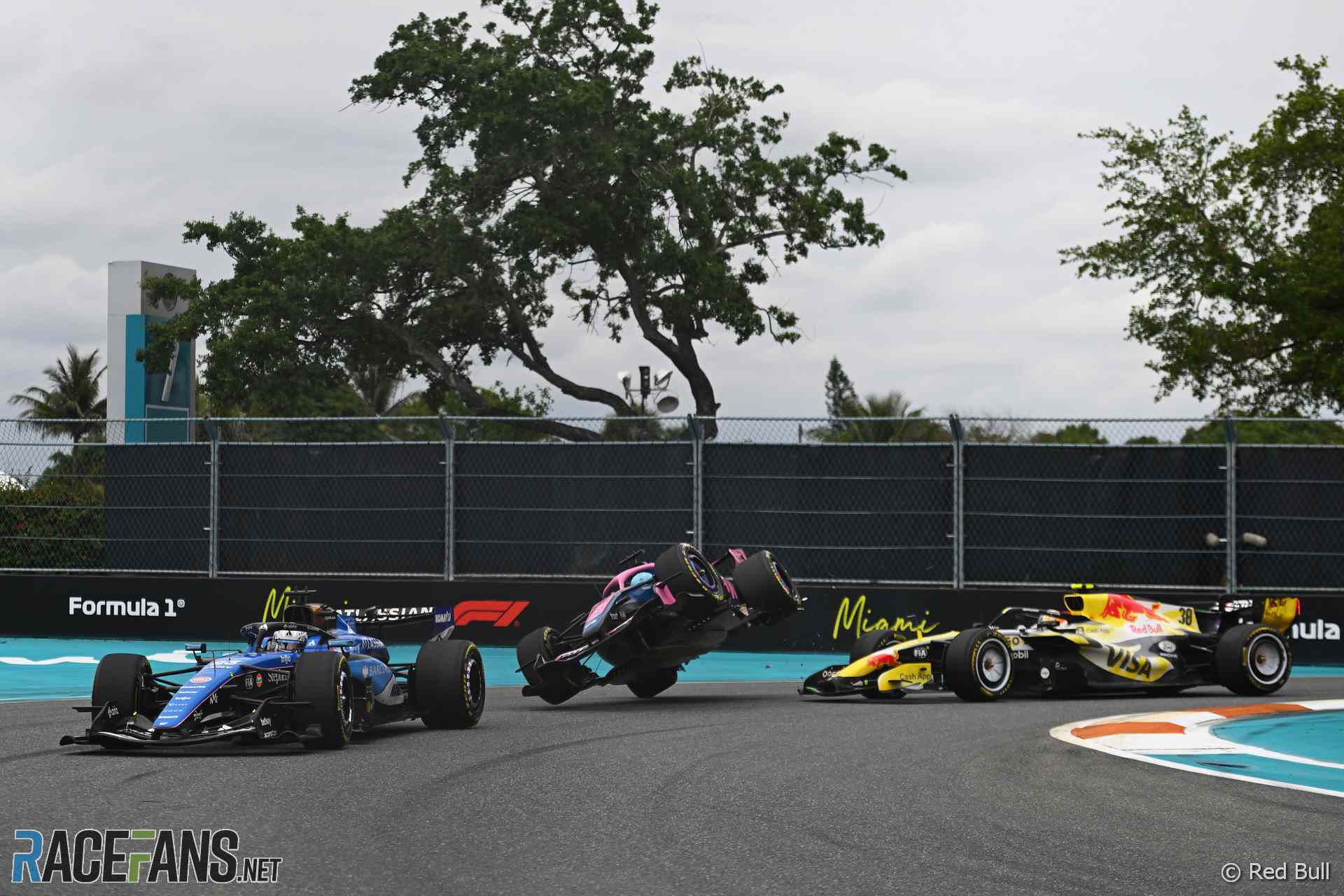 Featured Comment: F1 shouldn’t drop penalty points for collisions | Brief