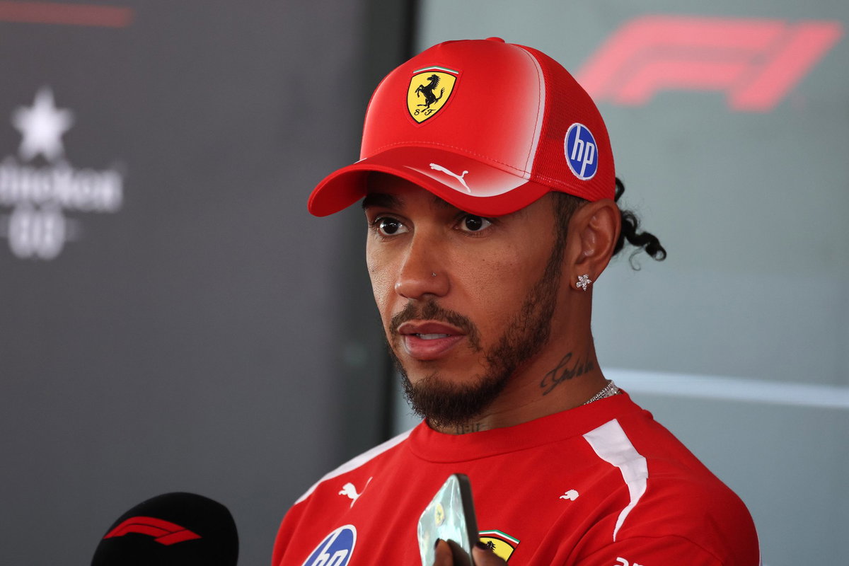 Lewis Hamilton blames Madrid F1 pole-miss on "dodgy tyres"