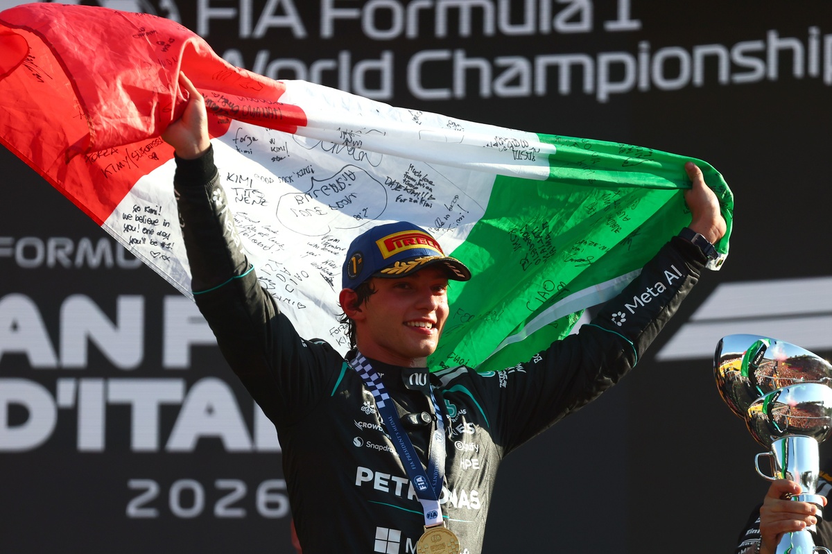 Antonelli fights from 19th to win Italian Grand Prix at Monza