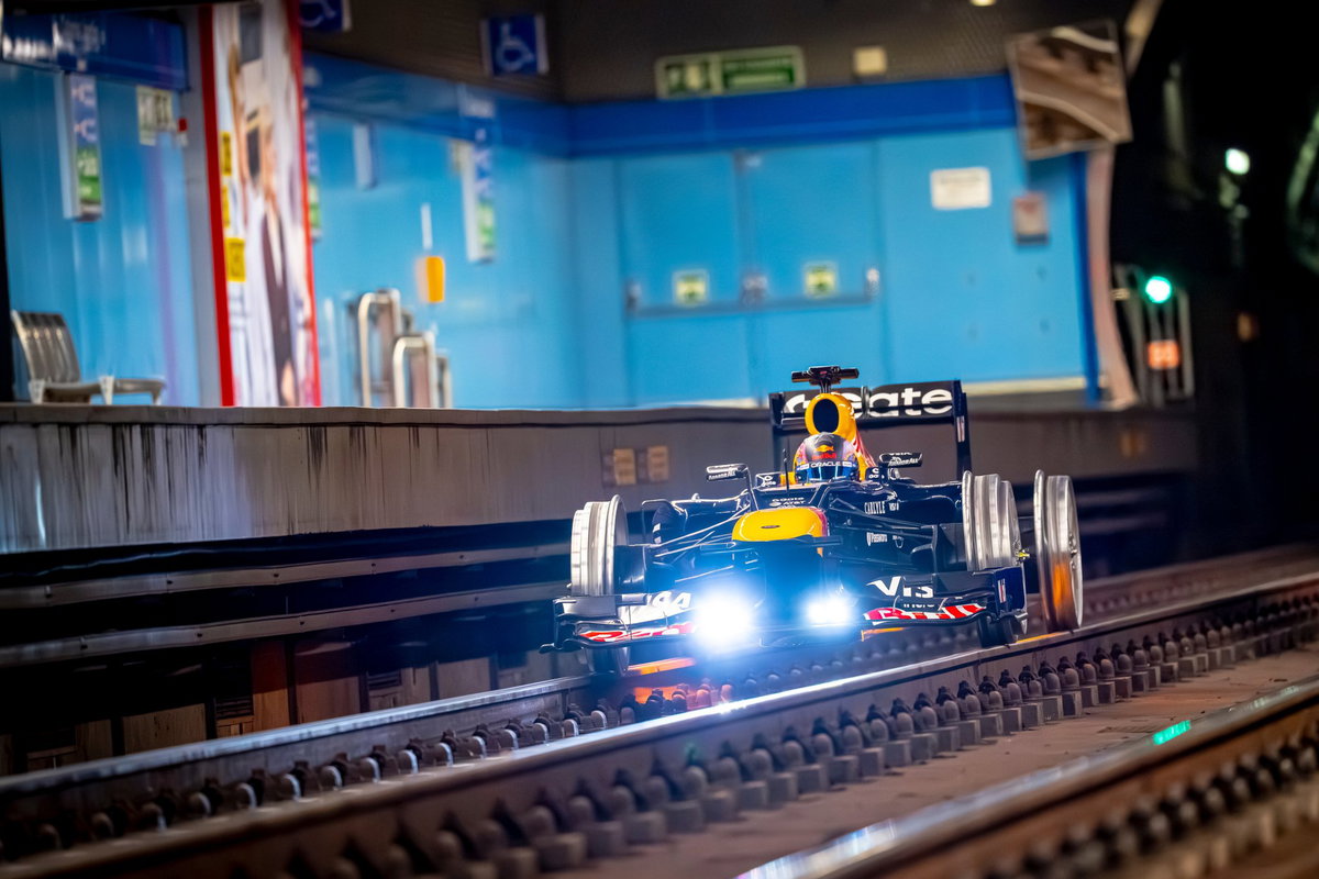 Red Bull stages Formula 1 car stunt on Madrid subway tracks
