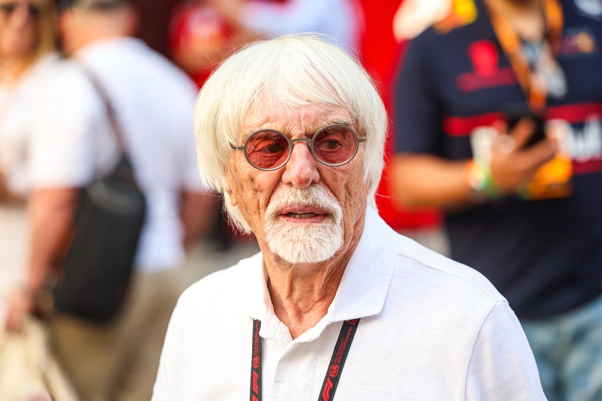 Bernie Ecclestone reportedly stopped in Portugal after arriving with shotgun