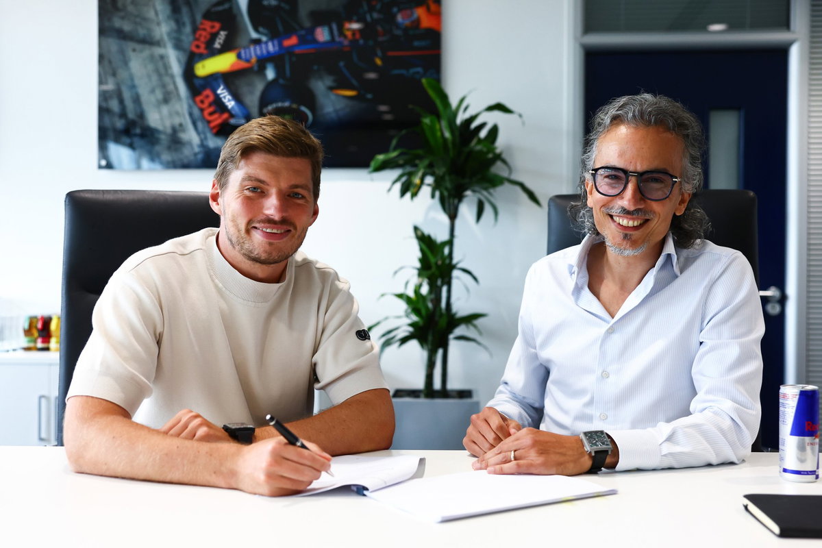 Max Verstappen’s manager praised for securing ‘nice pay rise’ in new Red Bull F1 deal